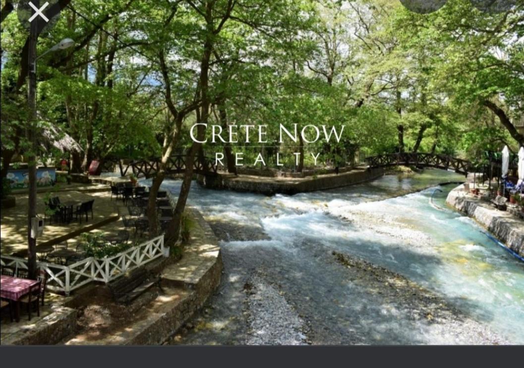Crete-village Vibes *